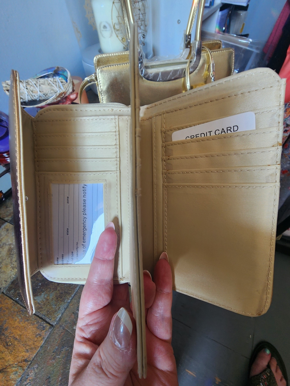 3 Pc Gold Metallic Structured Satchel Handbag with Matching Wallet - Picture 3 of 14